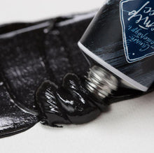 Load image into Gallery viewer, Master Class Extra Fine Oil Colors 12 x 18ml tubes set